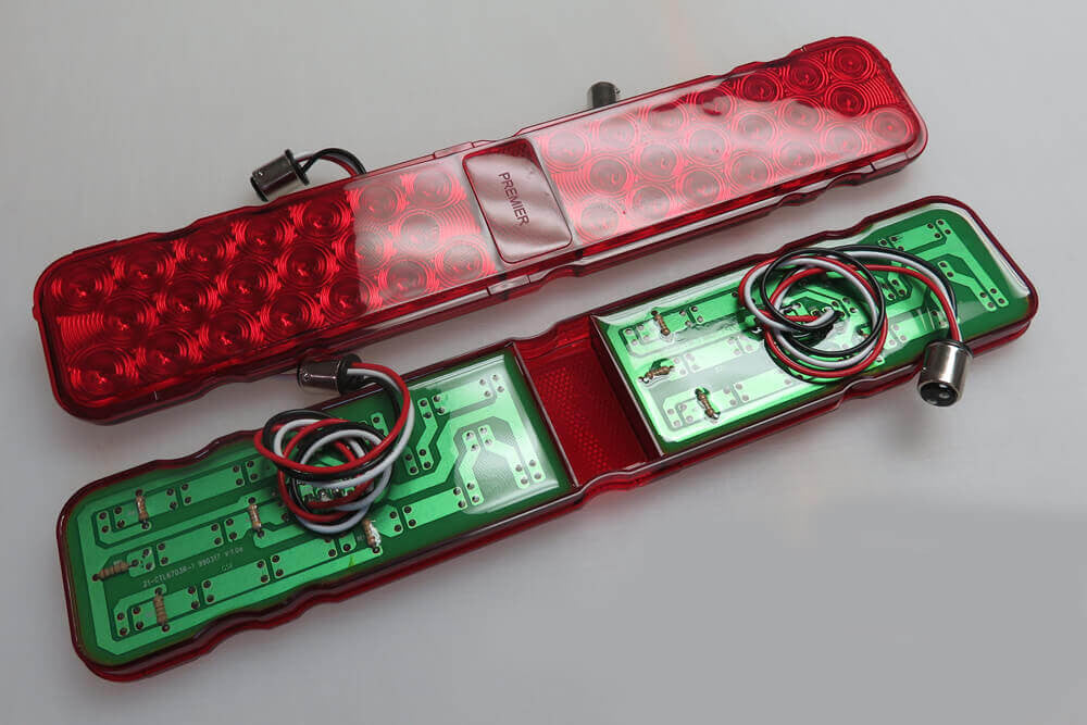 United Pacific 14 LED Stop/Turn/Tail Light Bar - 12" Red LED With Clear Lens (Part #38949)