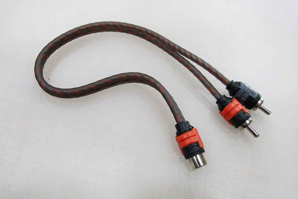 Y-Splitter 1 Female/2 Male RCA Cable