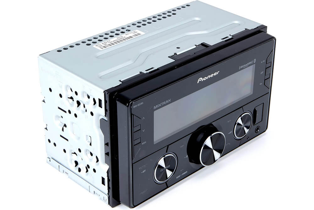 1993-2002 Camaro/Firebird Pioneer MVH-S622BS Double DIN Radio